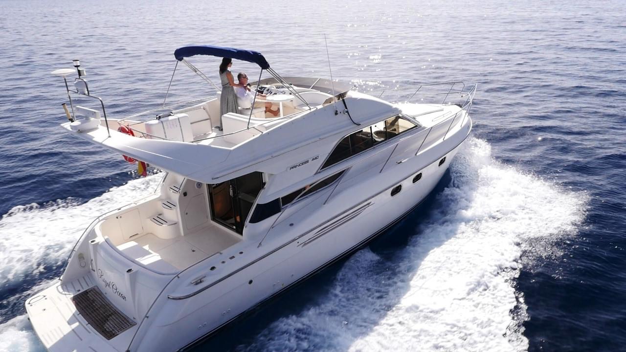 Royal Ocean Yate compartido